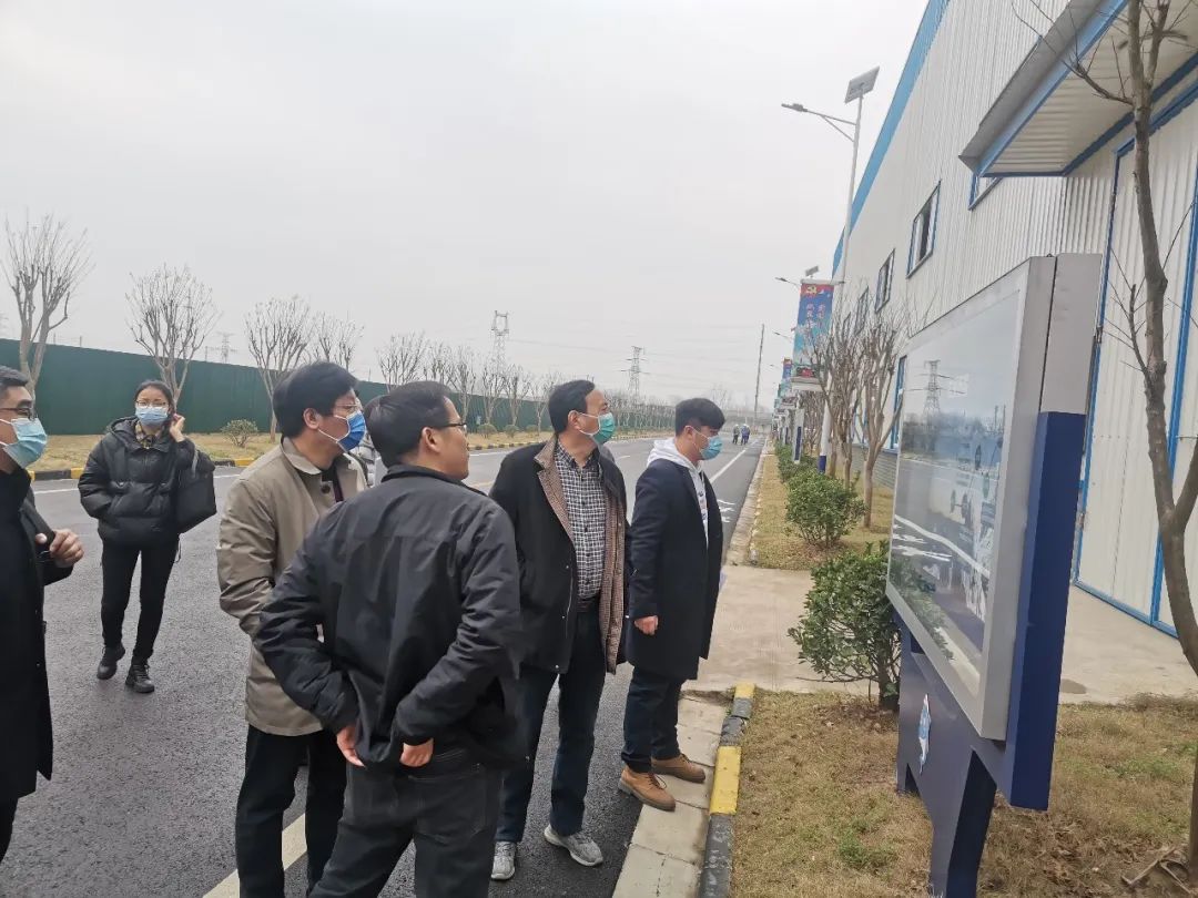 領導視察3.jpg